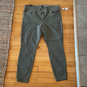 NWT GAP size 14 Legging Skimmer